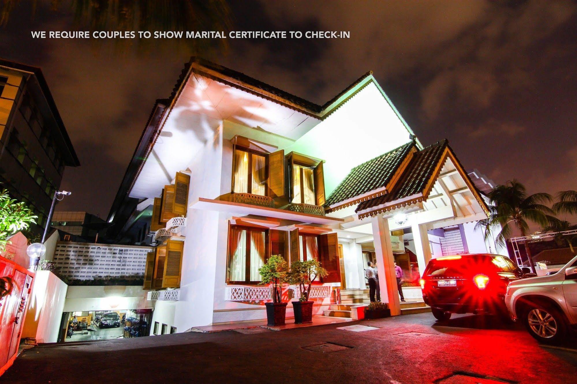 Zen Premium Menteng Syariah Джакарта Екстериор снимка