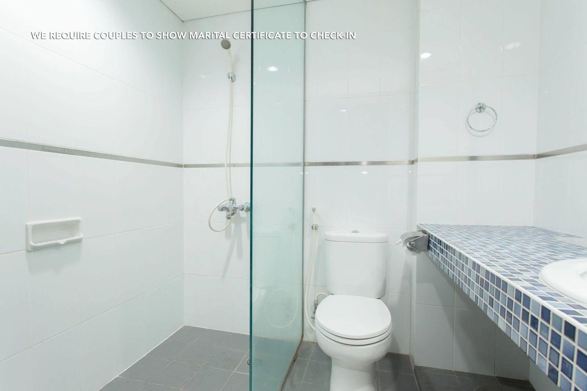 Zen Premium Menteng Syariah Джакарта Екстериор снимка