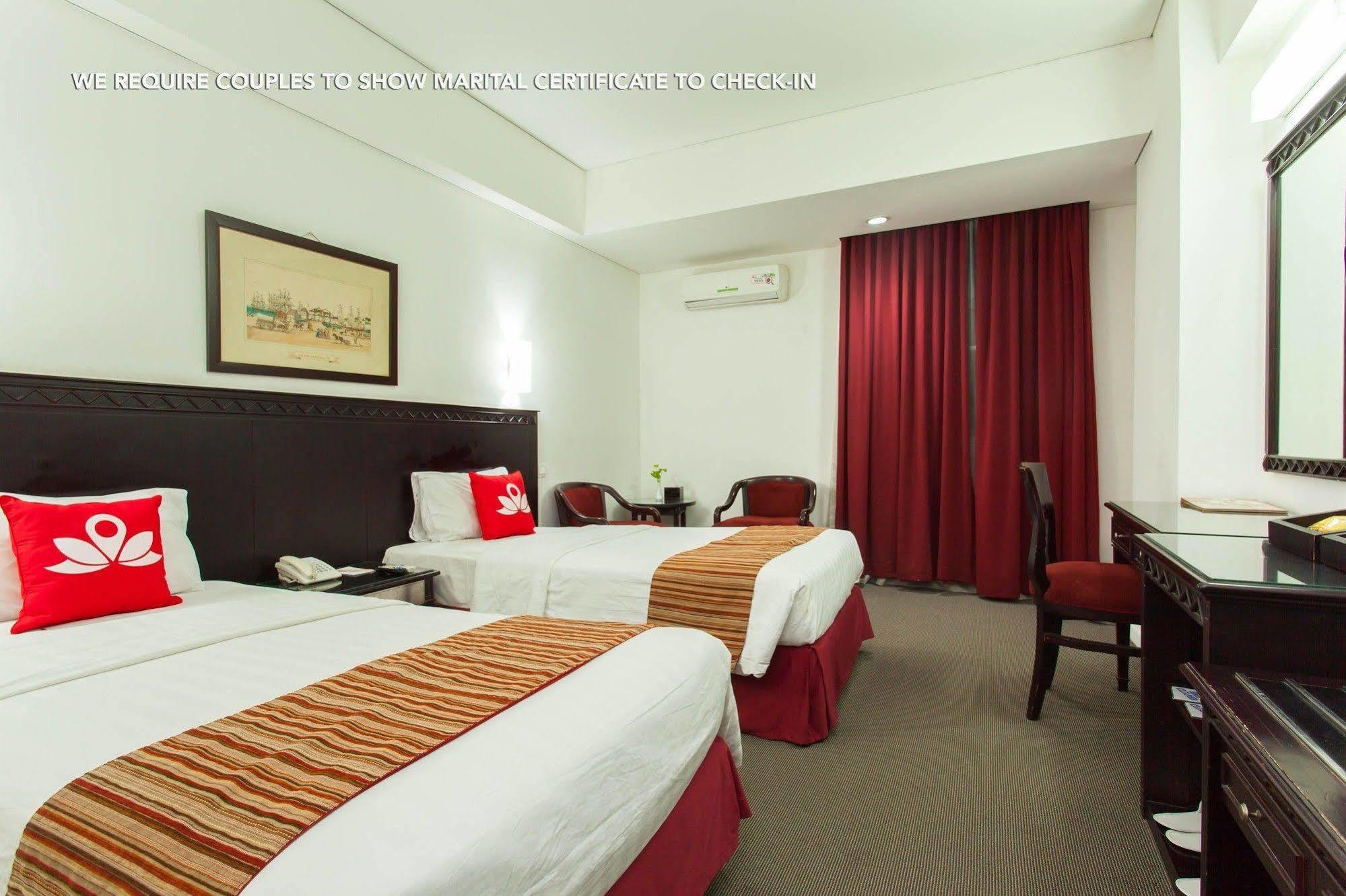 Zen Premium Menteng Syariah Джакарта Екстериор снимка
