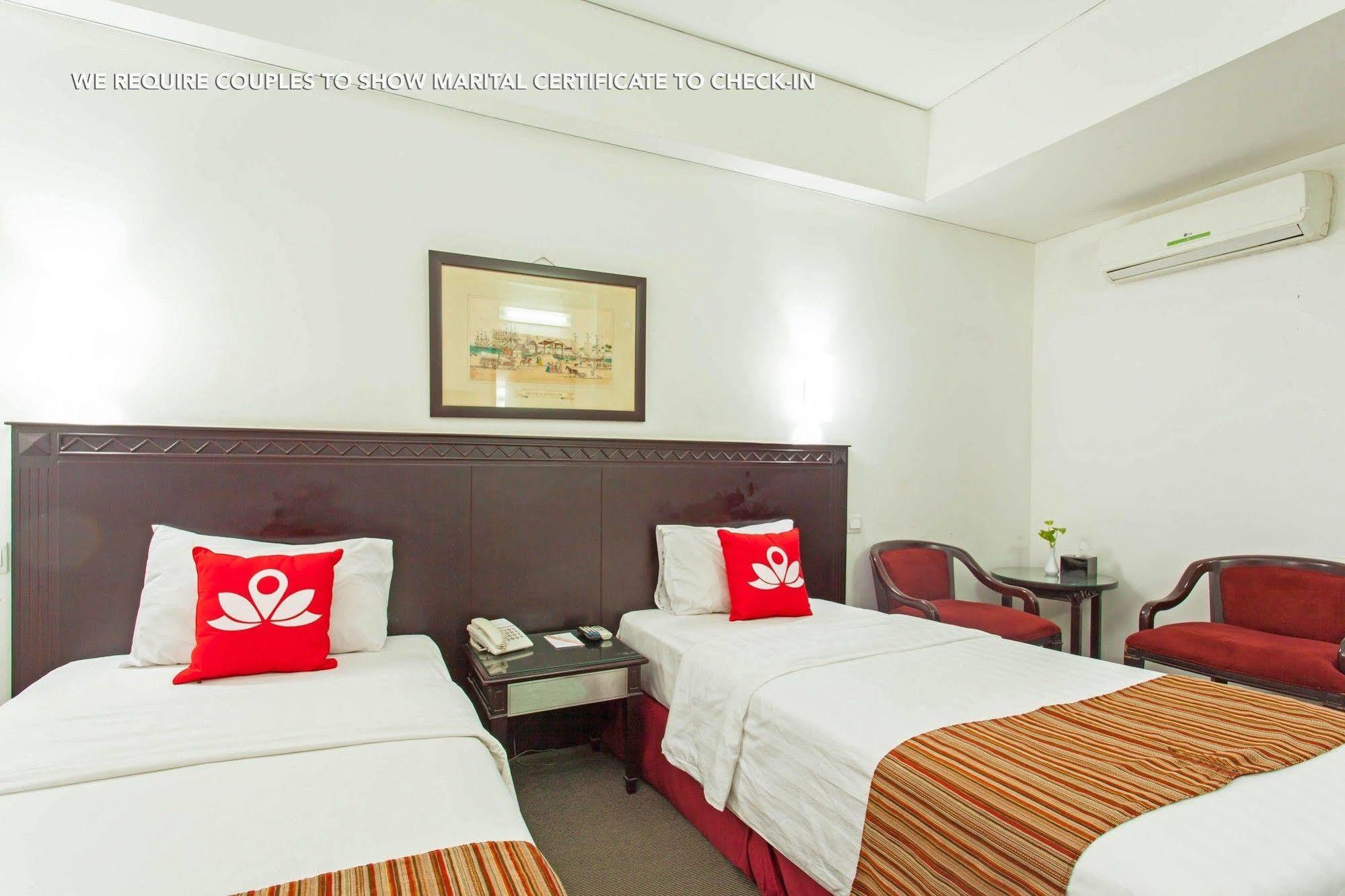 Zen Premium Menteng Syariah Джакарта Екстериор снимка